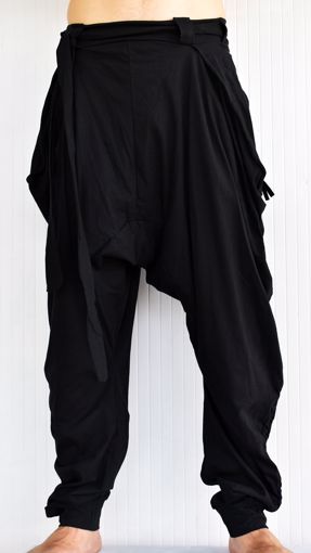 Imagen de Pantalón ajustable fruncido lateral negro