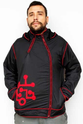 Imagen de Chaqueta impermeable circuito rojo